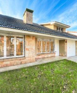 Alternative view of Casa - Chalet en Venta en Parque Luro