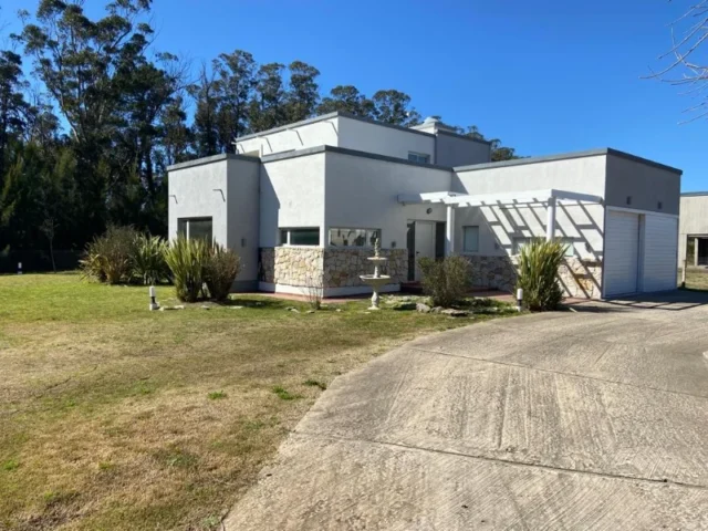 Casas, chalets en Venta — Av. Atlantida