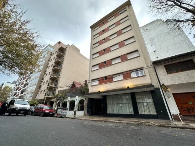 Hoteles en Venta — Lamadrid 2521