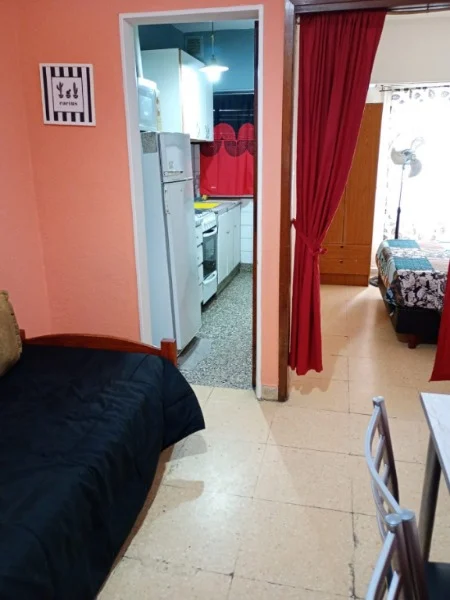 Departamentos, pisos y semipisos en Alquiler — Corrientes 1935