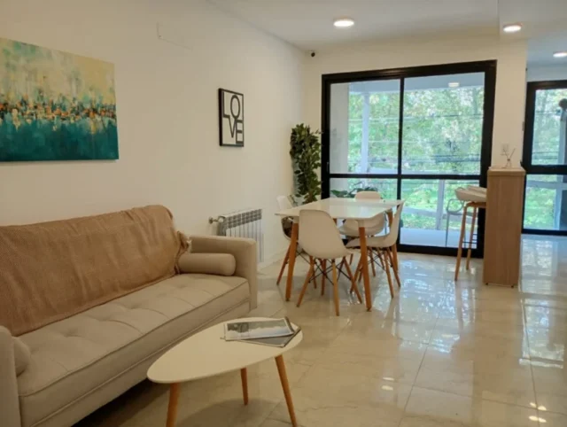 Departamentos, pisos y semipisos en Venta — DORREGO 2200