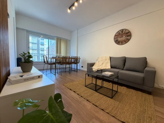 Departamentos, pisos y semipisos en Venta — AV. COLON 1614
