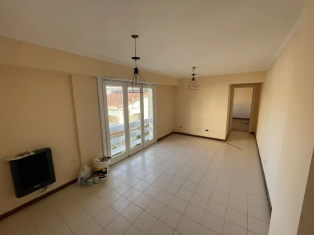 Departamentos, pisos y semipisos en Alquiler — MISIONES 1945