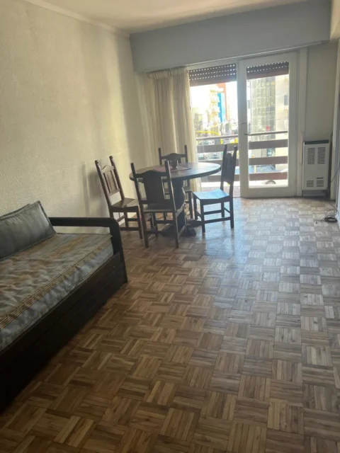 Departamentos, pisos y semipisos en Alquiler — maipu 3210