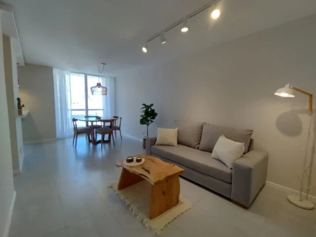Departamentos, pisos y semipisos en Venta — Las Heras 2856