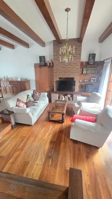 Casas, chalets en Venta — Unamuno 1800