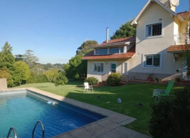Casas, chalets en Venta — sierra de los padres