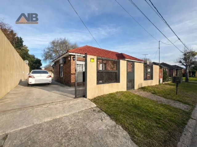 Casas, chalets en Venta — Losmas del Golf