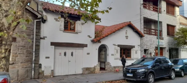Casas, chalets en Alquiler — Catamarca 2200