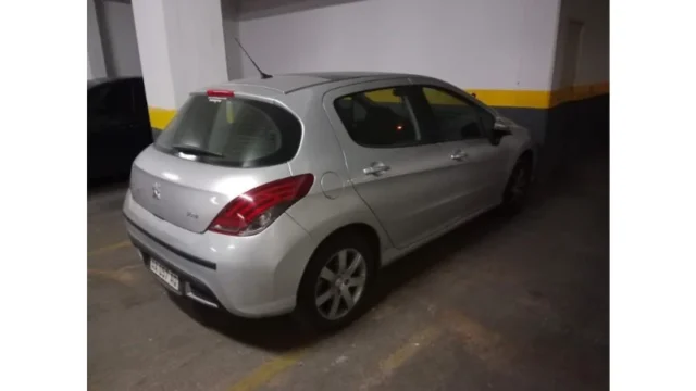 Cocheras y garages en Venta — Bolivar 2400