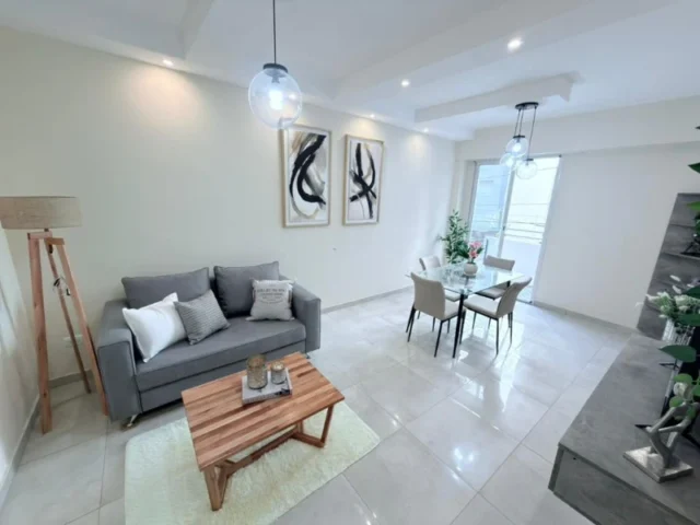 Departamentos, pisos y semipisos en Venta — Alsina 2200