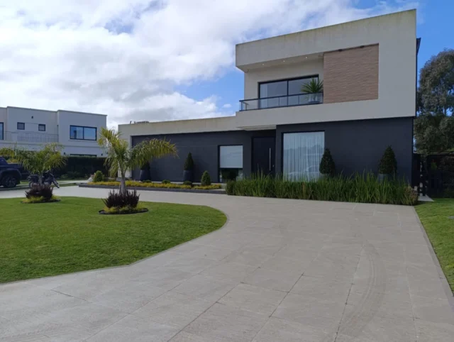 Casas, chalets en Venta — Av. Jorge Newbery 5050
