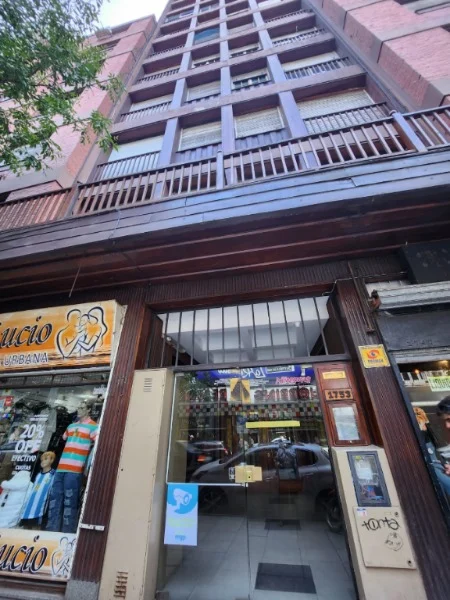 Departamentos, pisos y semipisos en Venta — CORRIENTES Nº 1753