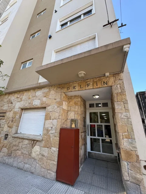 Departamentos, pisos y semipisos en Alquiler — Lamadrid 2958