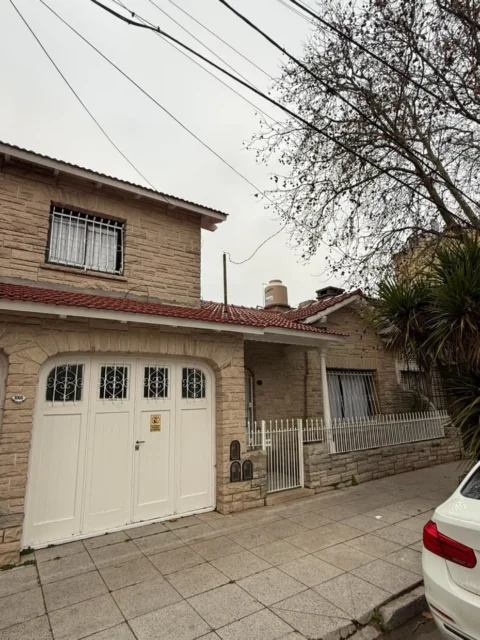 Casas, chalets en Venta — 14 de Julio 1000