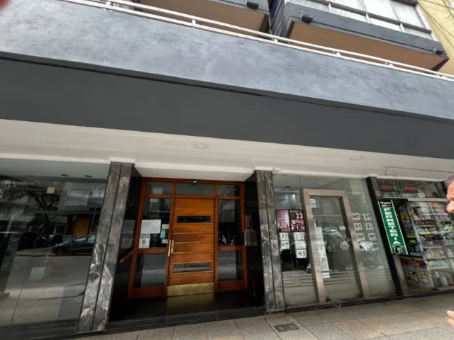 Departamentos, pisos y semipisos en Venta — Lamadrid 2312