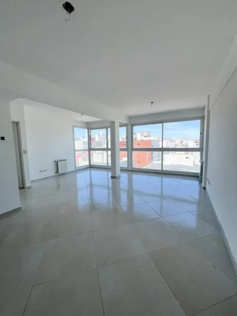 Departamentos, pisos y semipisos en Venta — Chacabuco 3241