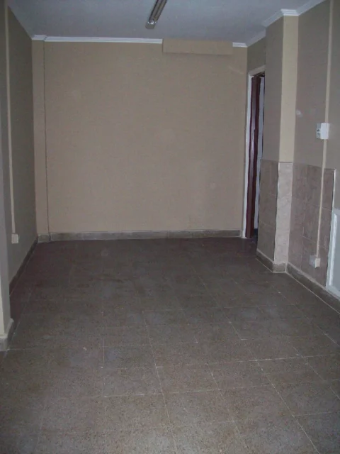 Locales en Alquiler — ALBERTI 3700