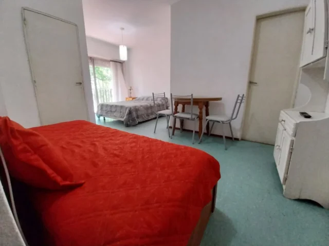 Departamentos, pisos y semipisos en Alquiler Temporario — LAS HERAS 2300