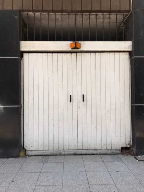 Cocheras y garages en Alquiler Temporario — ENTRE RIOS 2200