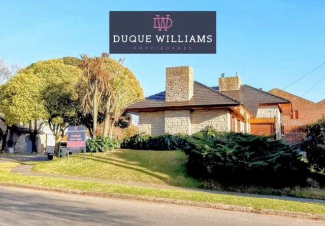 Casas, chalets en Venta — Quintana y Güemes