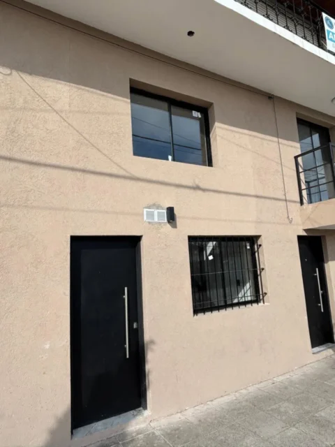 PH en Venta — 1ro de Mayo