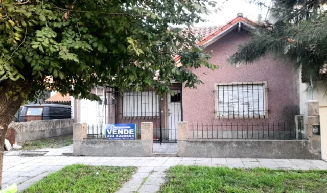 Casas, chalets en Venta — San Martin 8066