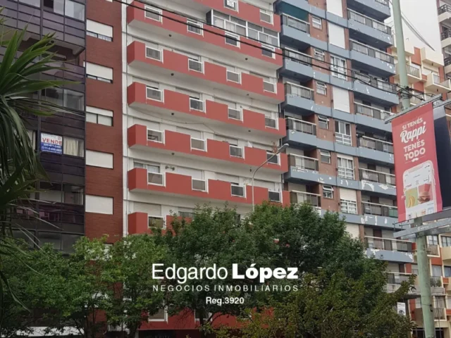 Departamentos, pisos y semipisos en Venta — Av. Independencia