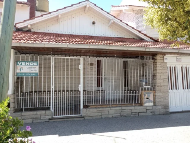 Casas, chalets en Venta — Córdoba 3712