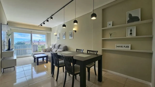 Departamentos, pisos y semipisos en Venta — Avenida Colón 2056