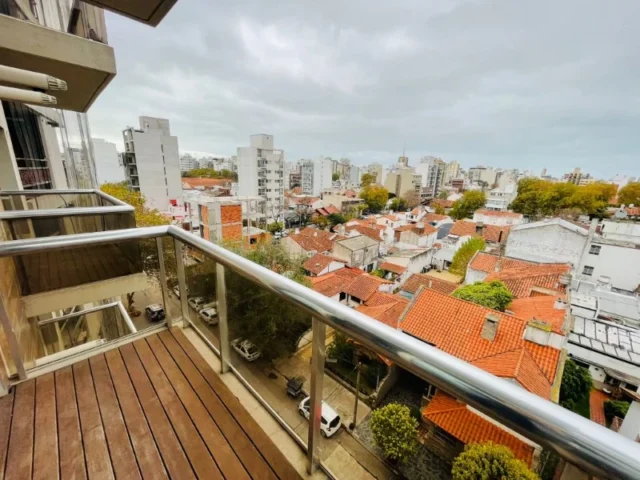 Departamentos, pisos y semipisos en Venta — HIPOLITO YRIGOYEN 2700
