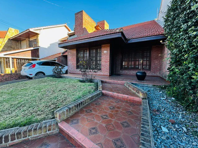 Casas, chalets en Venta — ROSALES 3100