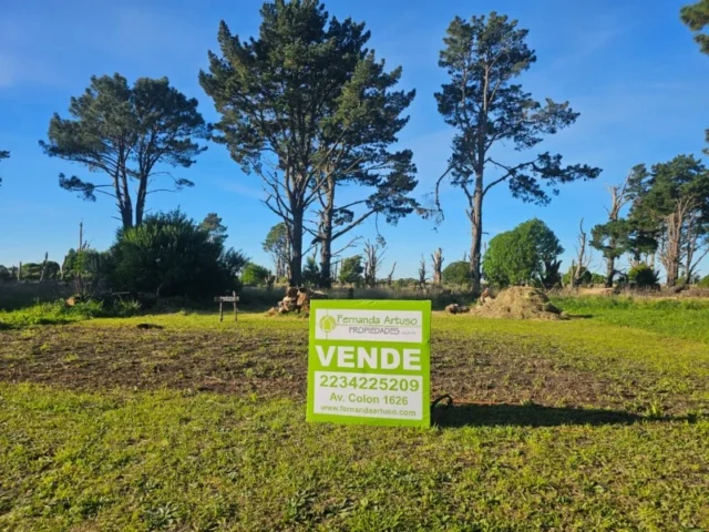 Lotes y terrenos en Venta — Av. 19 1450
