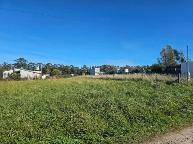 Lotes y terrenos en Venta — Los Narvales 950