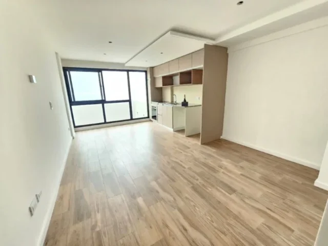 Departamentos, pisos y semipisos en Venta — Garay 3400