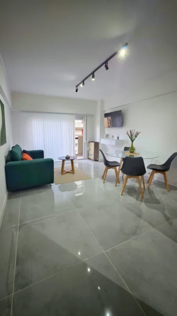 Departamentos, pisos y semipisos en Venta — Entre Ríos 2300