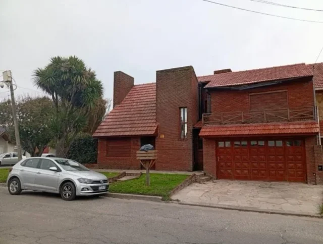 Casas, chalets en Venta — Figueroa Alcorta y Arana y Goiri