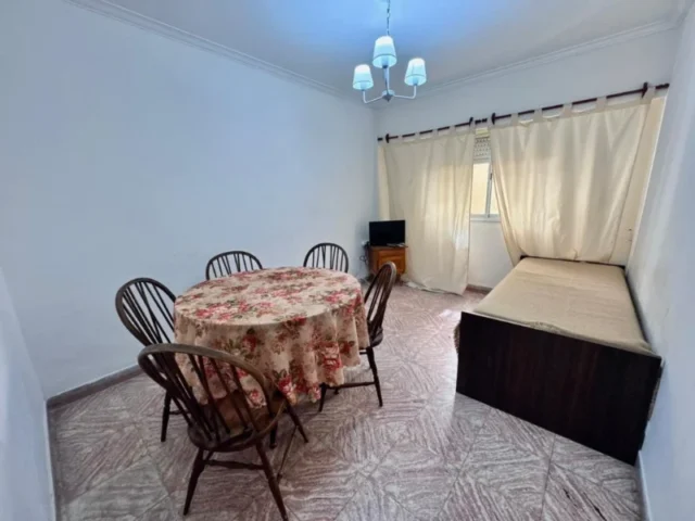 Departamentos, pisos y semipisos en Alquiler Temporario — Sarmiento 2300