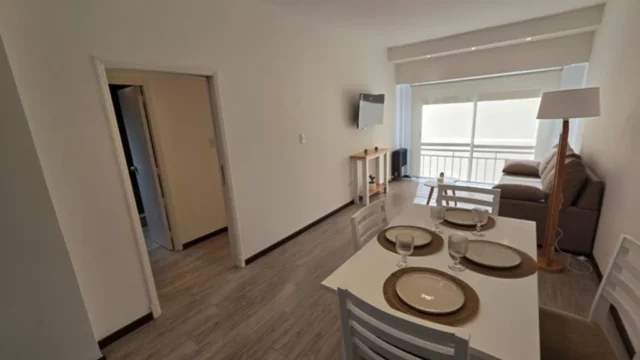 Departamentos, pisos y semipisos en Venta — Moreno 2760