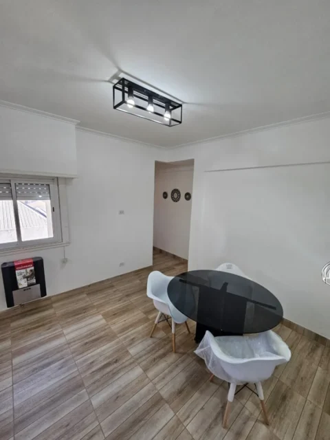 Departamentos, pisos y semipisos en Venta — Sgo del Estero 2883