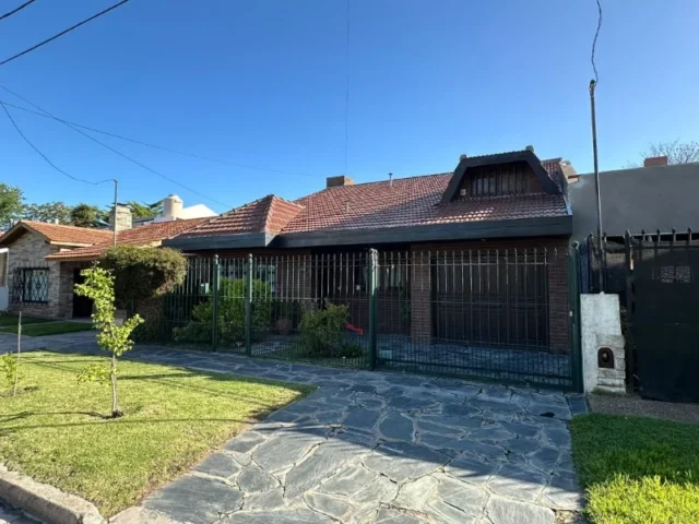 Casas, chalets en Venta — Valencia 4500