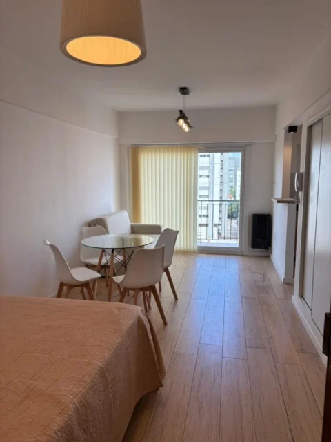Departamentos, pisos y semipisos en Venta — Falucho 1449 8B