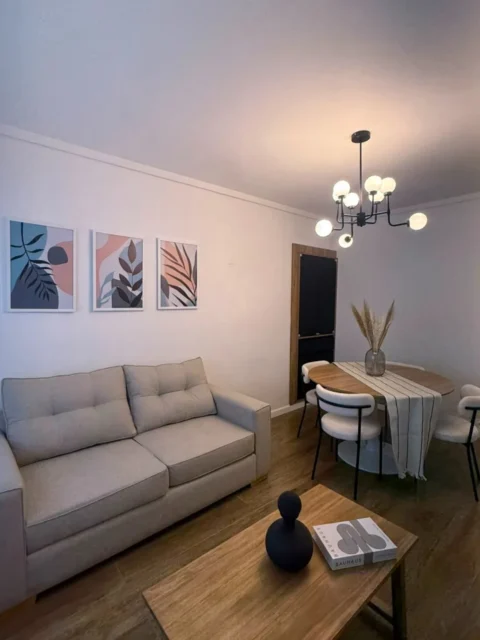 Departamentos, pisos y semipisos en Venta — Av.  Colon 2236 8 E
