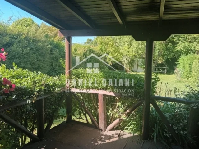 Cabañas en Alquiler — Martinez y Frenguelli