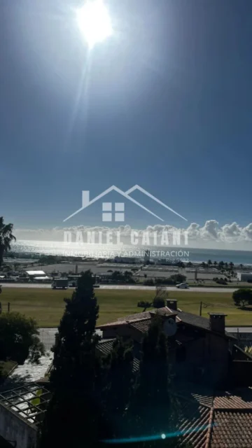 Departamentos, pisos y semipisos en Alquiler — Castro Barros 2600