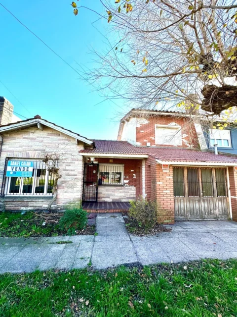 Casas, chalets en Venta — Vucetich 1600