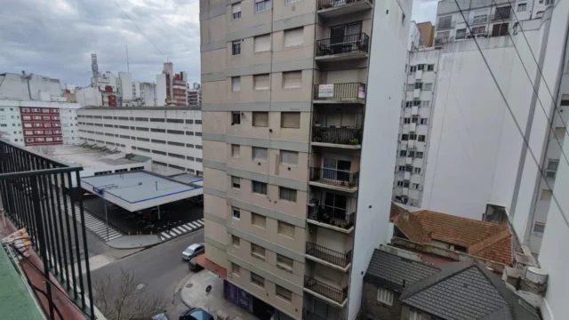 Departamentos, pisos y semipisos en Venta — Brown 2300