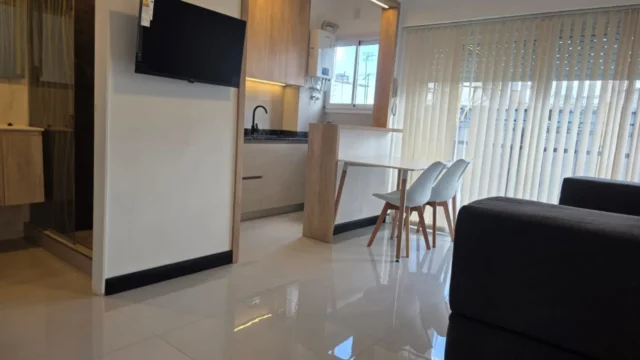 Departamentos, pisos y semipisos en Venta — MORENO 2234