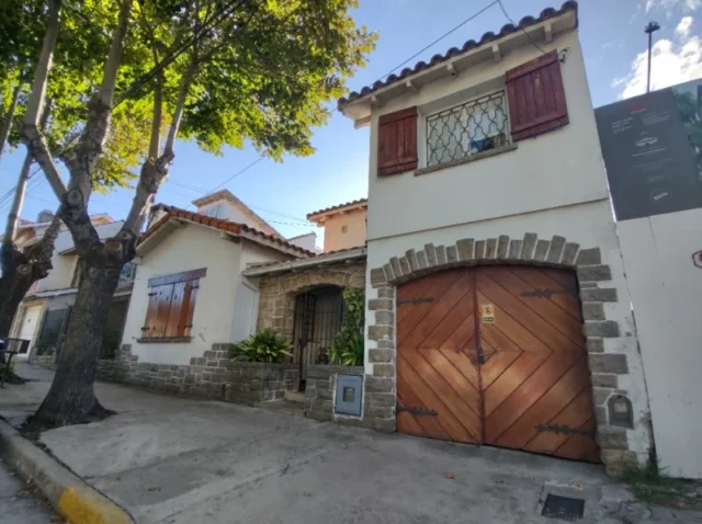 Casas, chalets en Venta — Olavarría 3365