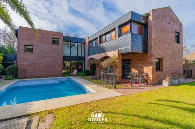 Casas, chalets en Venta — Formosa 4046